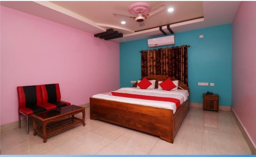 Hotel Ayush International Balasore 外观 照片